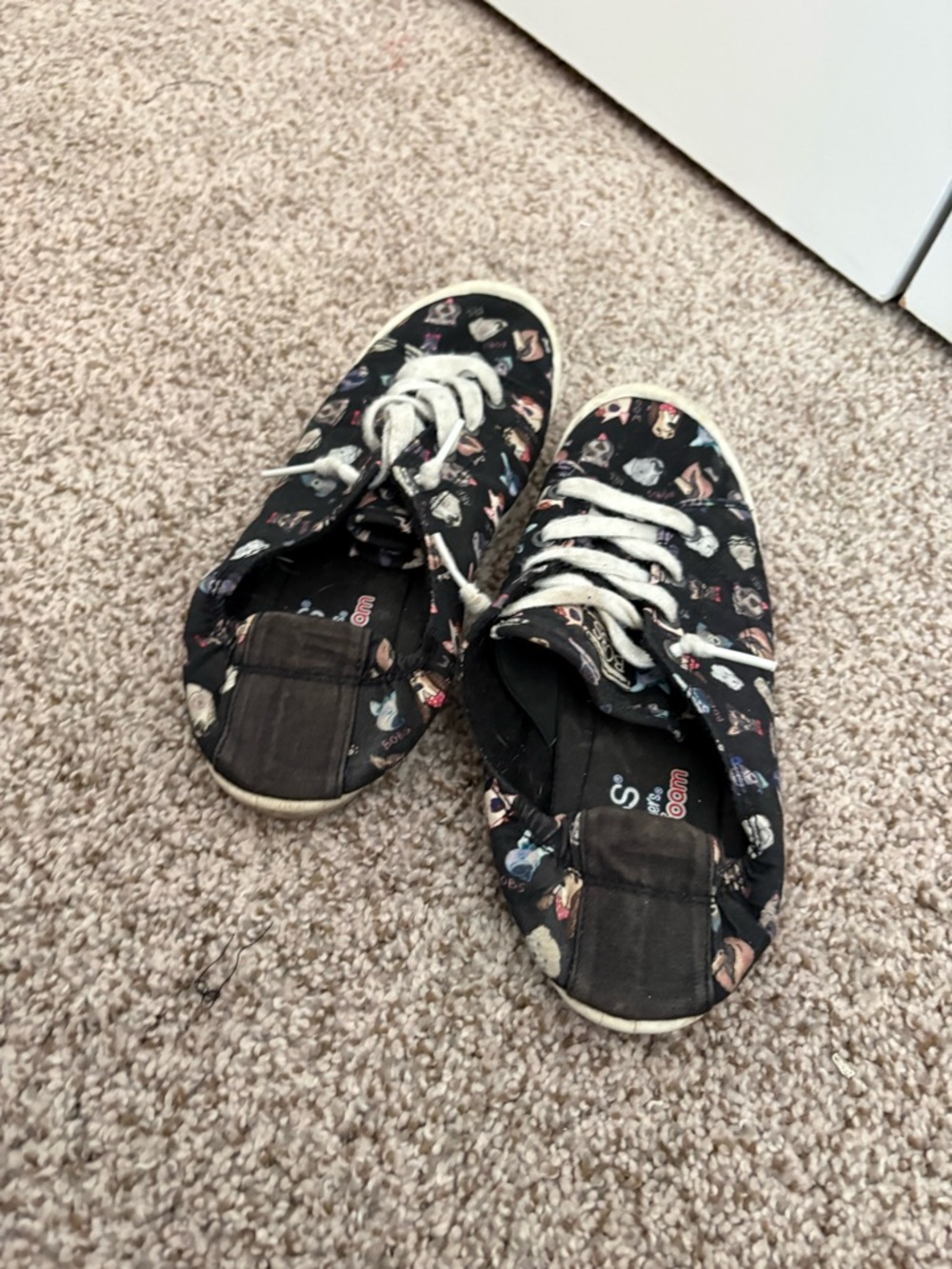 Skechers BOBS Beach Bingo "Dapper Party" Dog Print Slip-On Sneakers - Size 7.5 - Picture 5 of 6